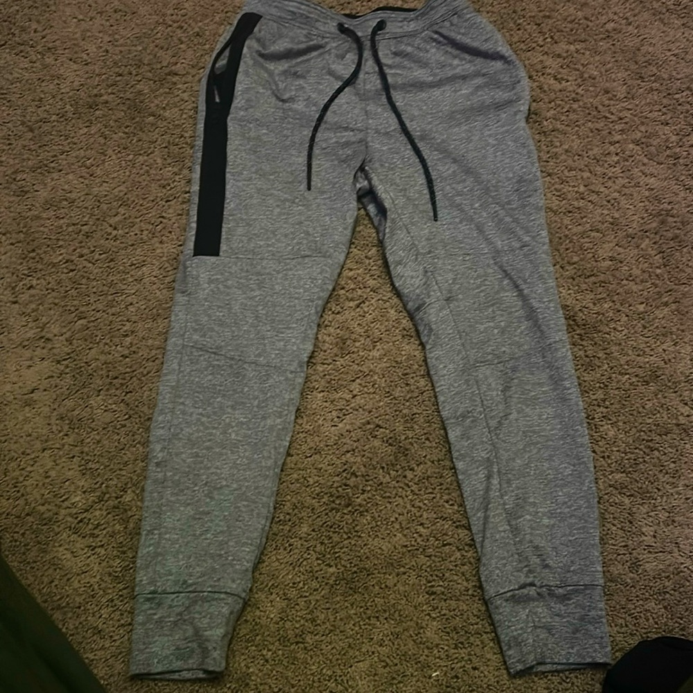 American eagle grey sweatpants 
Size X Small
